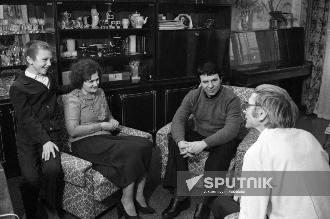 Soviet psychotherapist Anatoly Kashpirovsky