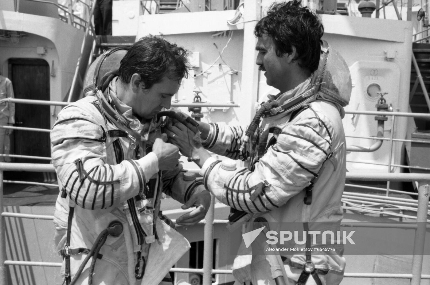 Soviet-Afghan crew prepares for joint space flight