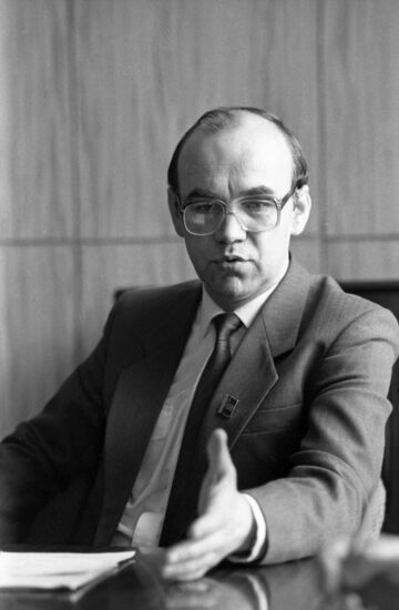 Boris Yumatov, chairman of city council's executive committee in Gus-Khrustalny