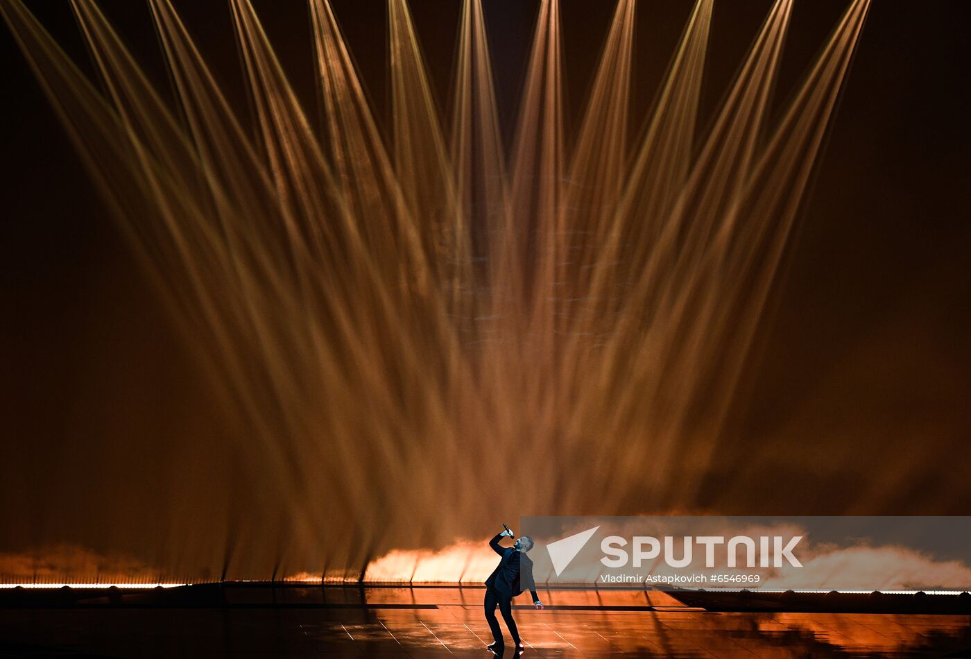 Netherlands Eurovision Song Contest Semi-final 1 Rehearsal