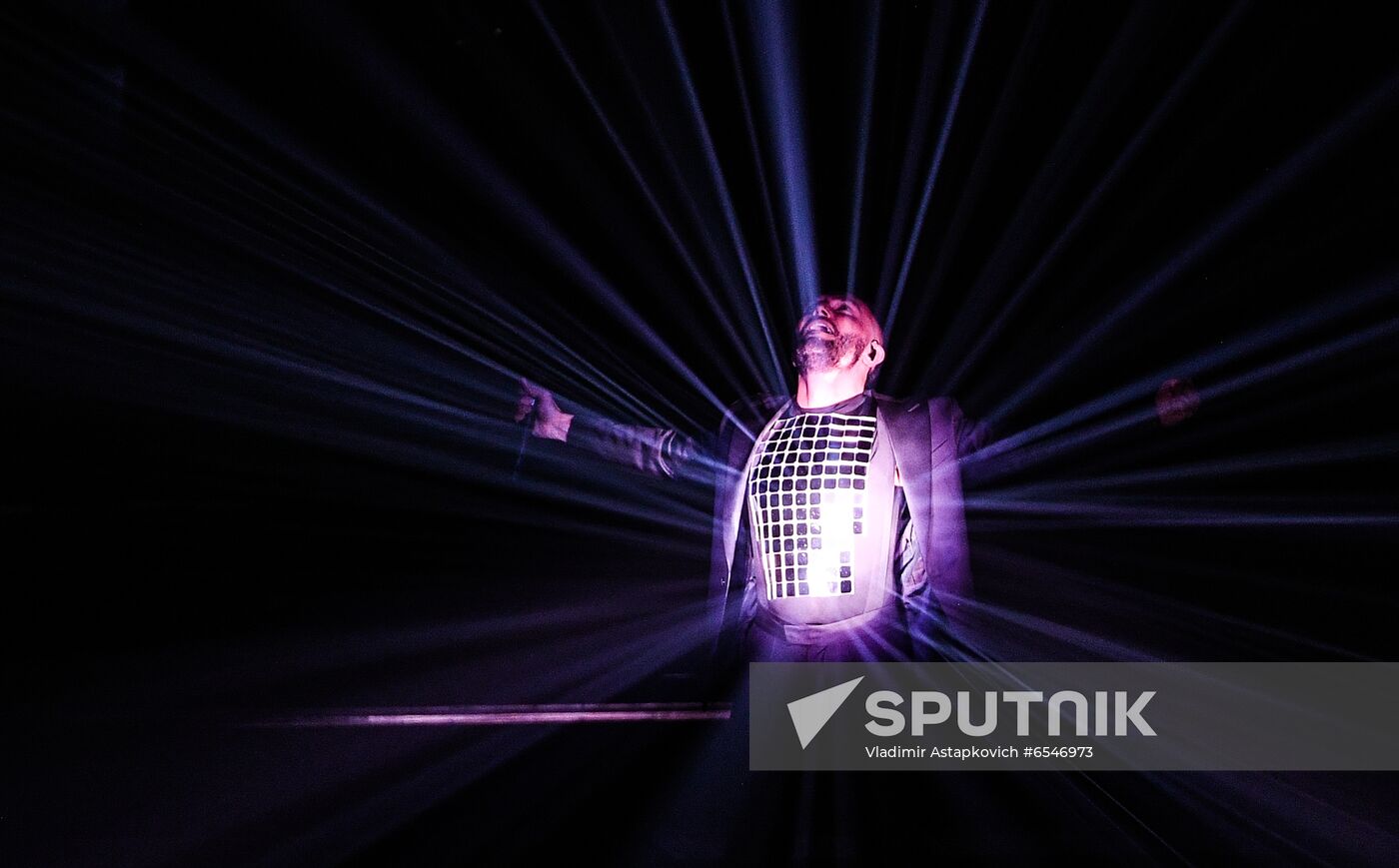 Netherlands Eurovision Song Contest Semi-final 1 Rehearsal