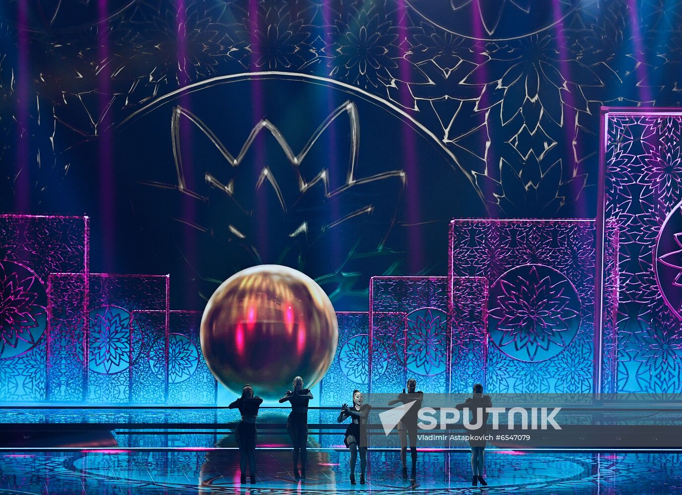 Netherlands Eurovision Song Contest Semi-final 1 Rehearsal
