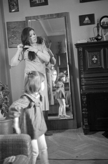Soviet cardiac surgeon Yelena Litasova