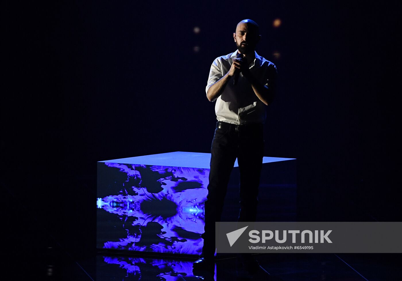 Netherlands Eurovision Song Contest Semi-final 2 Rehearsal