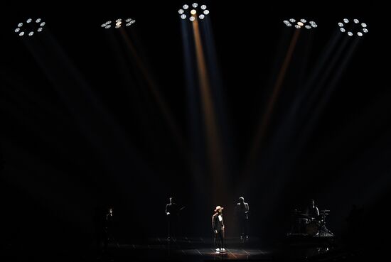Netherlands Eurovision Song Contest Semi-final 2 Rehearsal