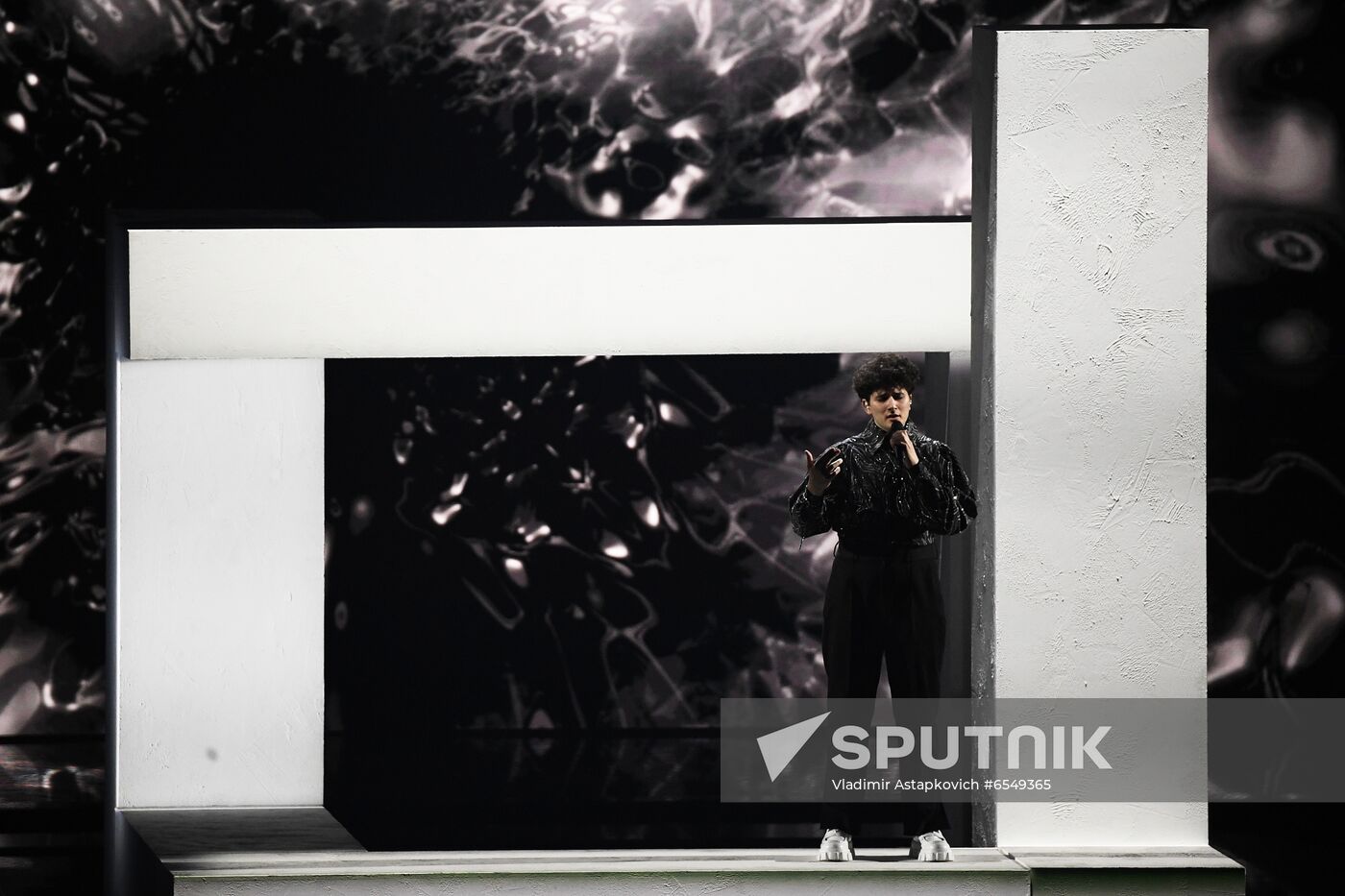 Netherlands Eurovision Song Contest Semi-final 2 Rehearsal