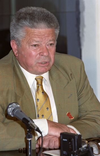 Russian ophthalmologist Svyatoslav Fyodorov