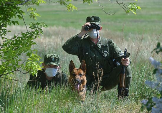 Russia Kazakhstan Border Guards