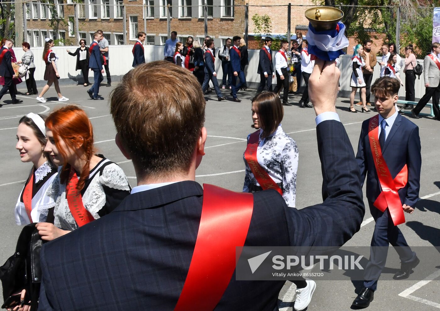 Russia School Year End