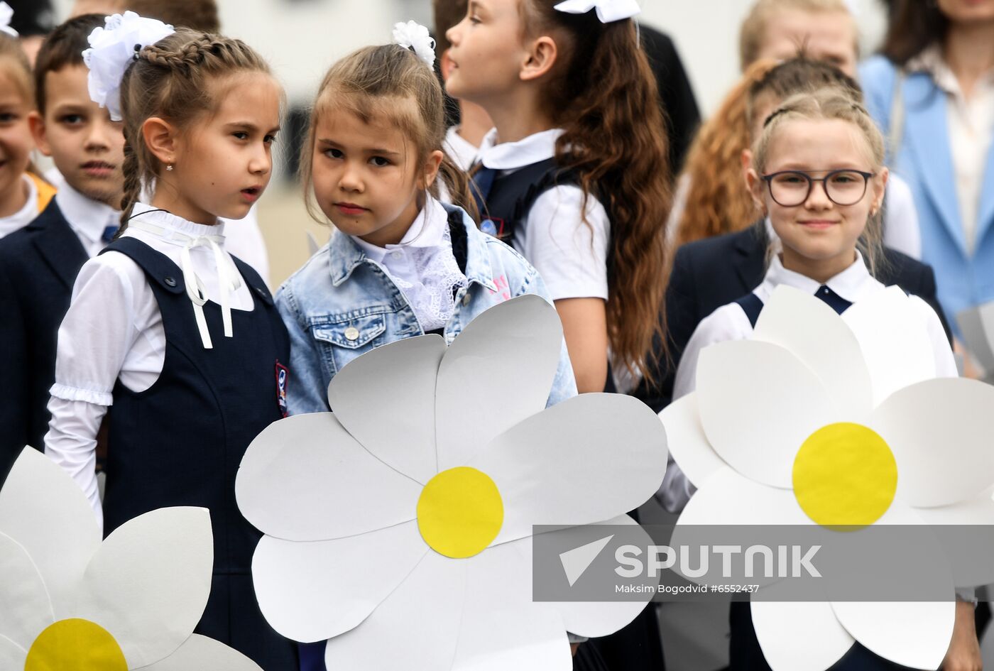 Russia School Year End