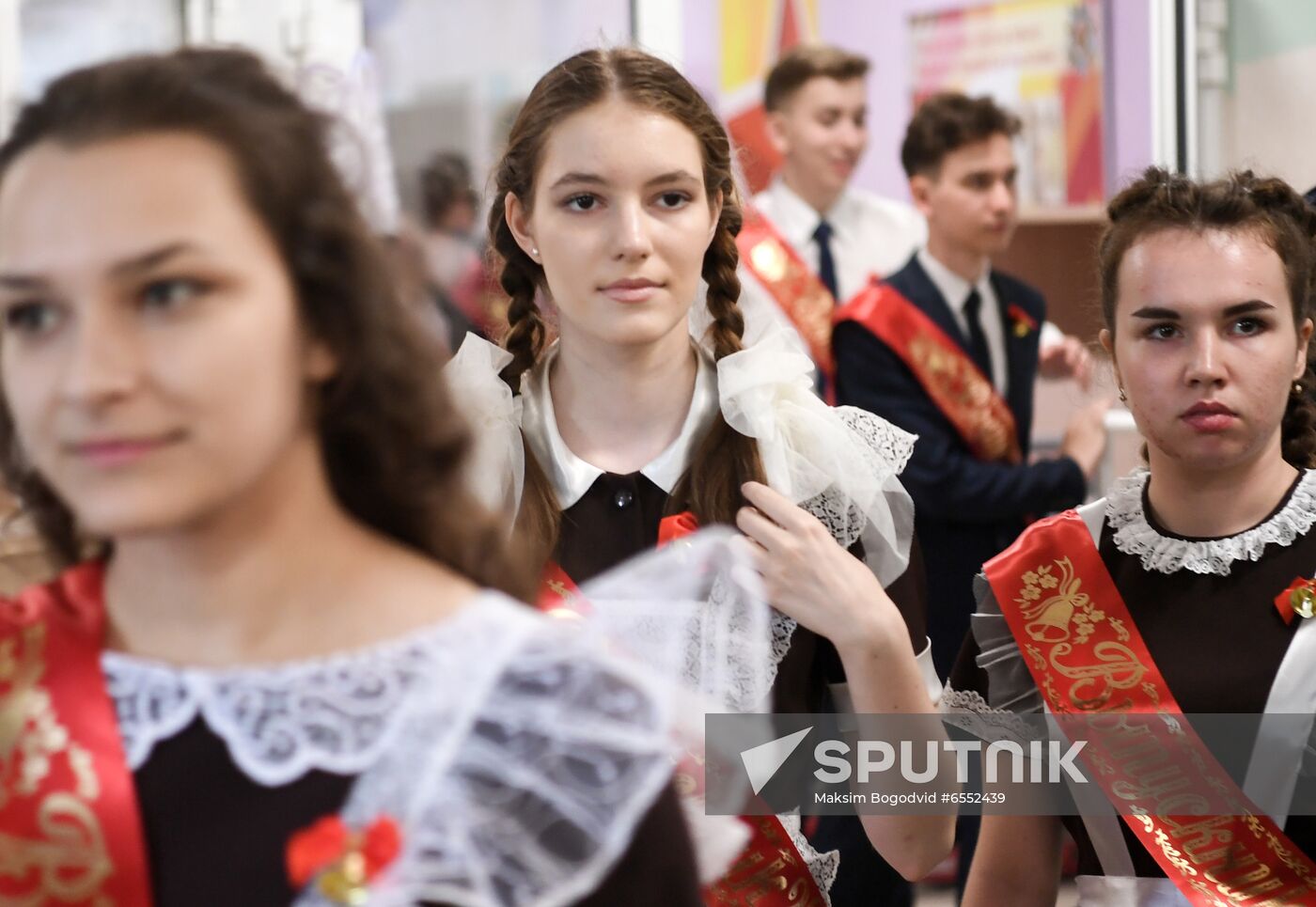 Russia School Year End