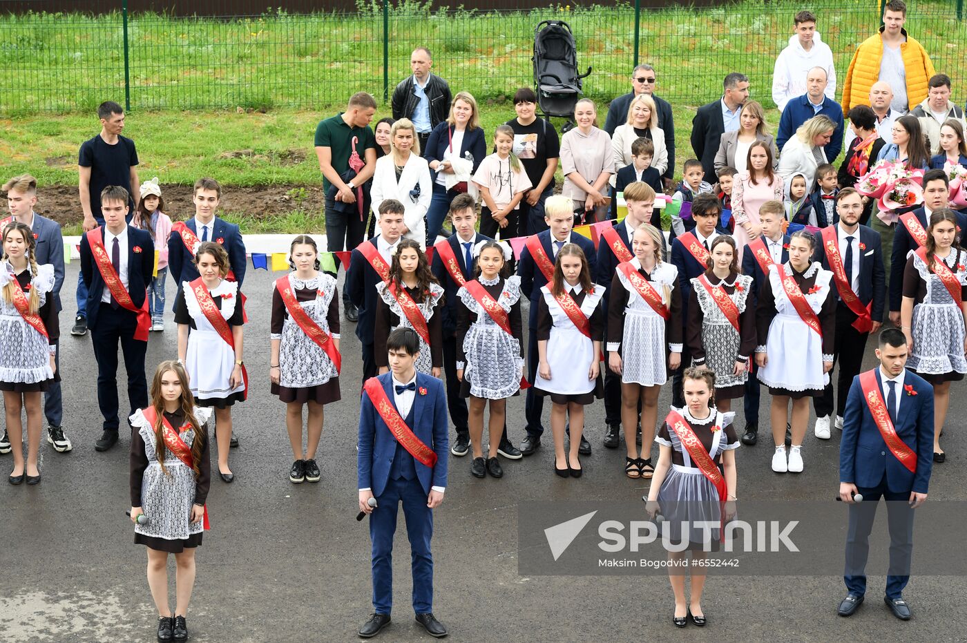 Russia School Year End
