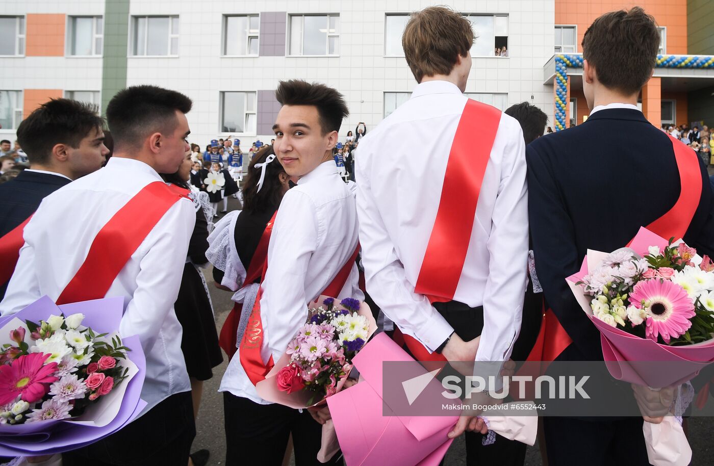 Russia School Year End
