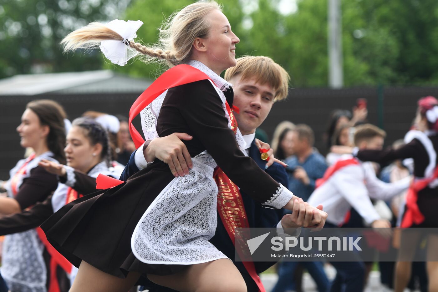 Russia School Year End