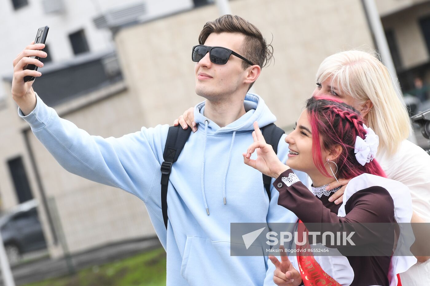 Russia School Year End