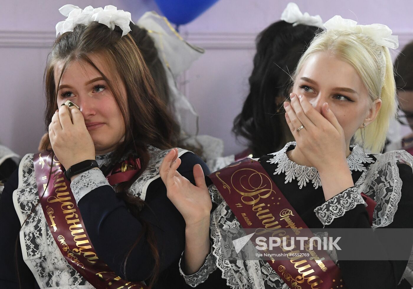 Russia School Year End