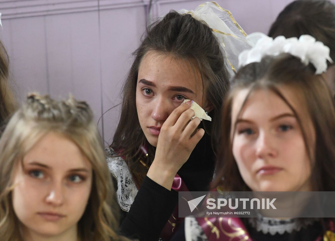 Russia School Year End