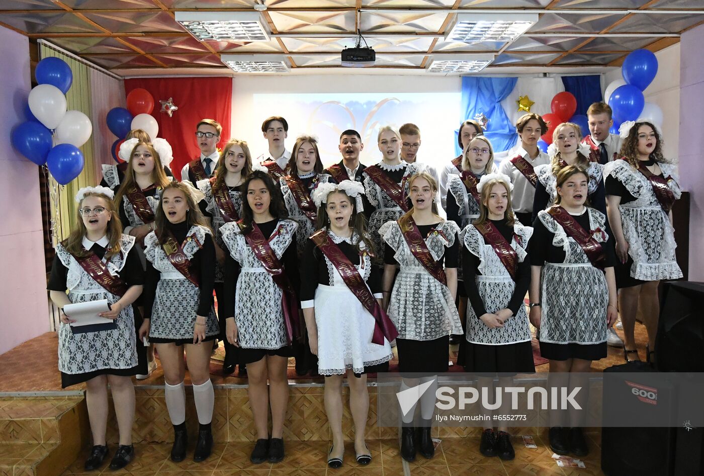 Russia School Year End
