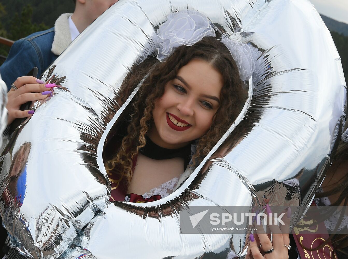 Russia School Year End