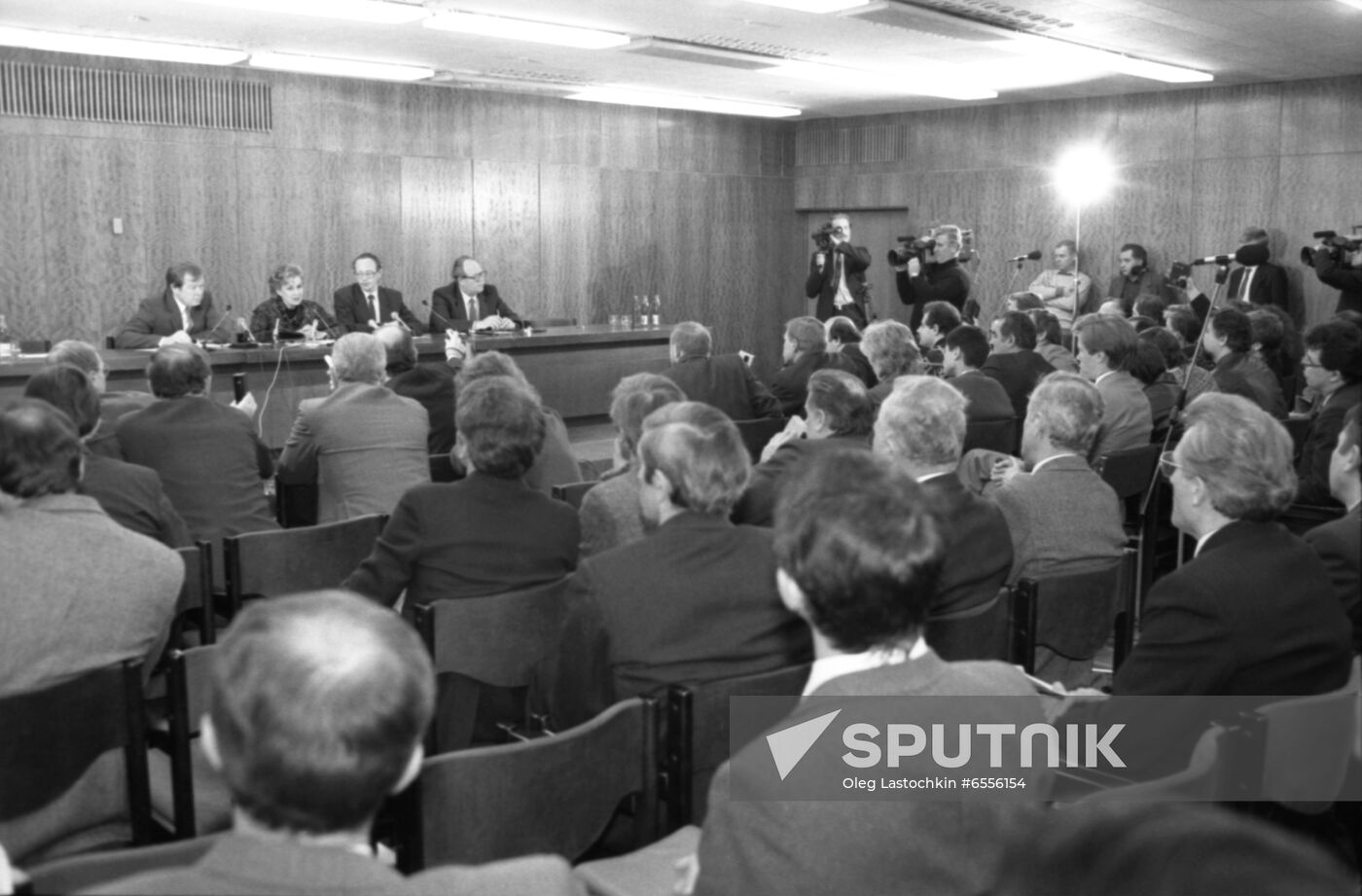 International cooperation between criminal law experts