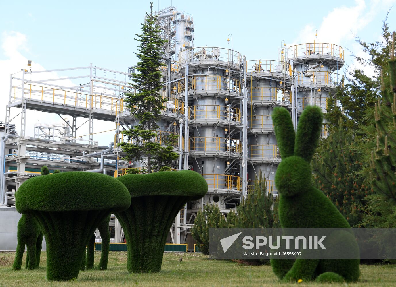 Russia Oil Refining Complex