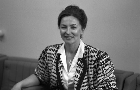Research fellow of Institute of Economics of Global Socialist System Inessa Frantseva