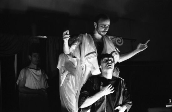 Play 'Caligula' staged at Planetarium-Theater