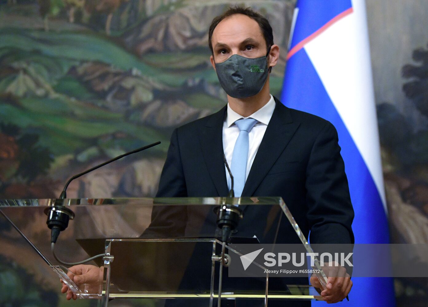 Russia Slovenia