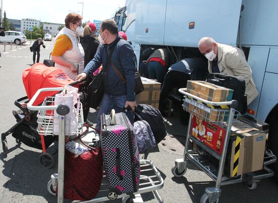 Czech Republic Russia Diplomats Expelling