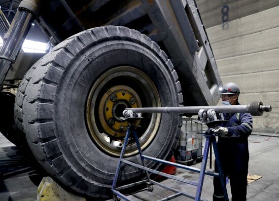 Kyrgyzstan Gold Mining