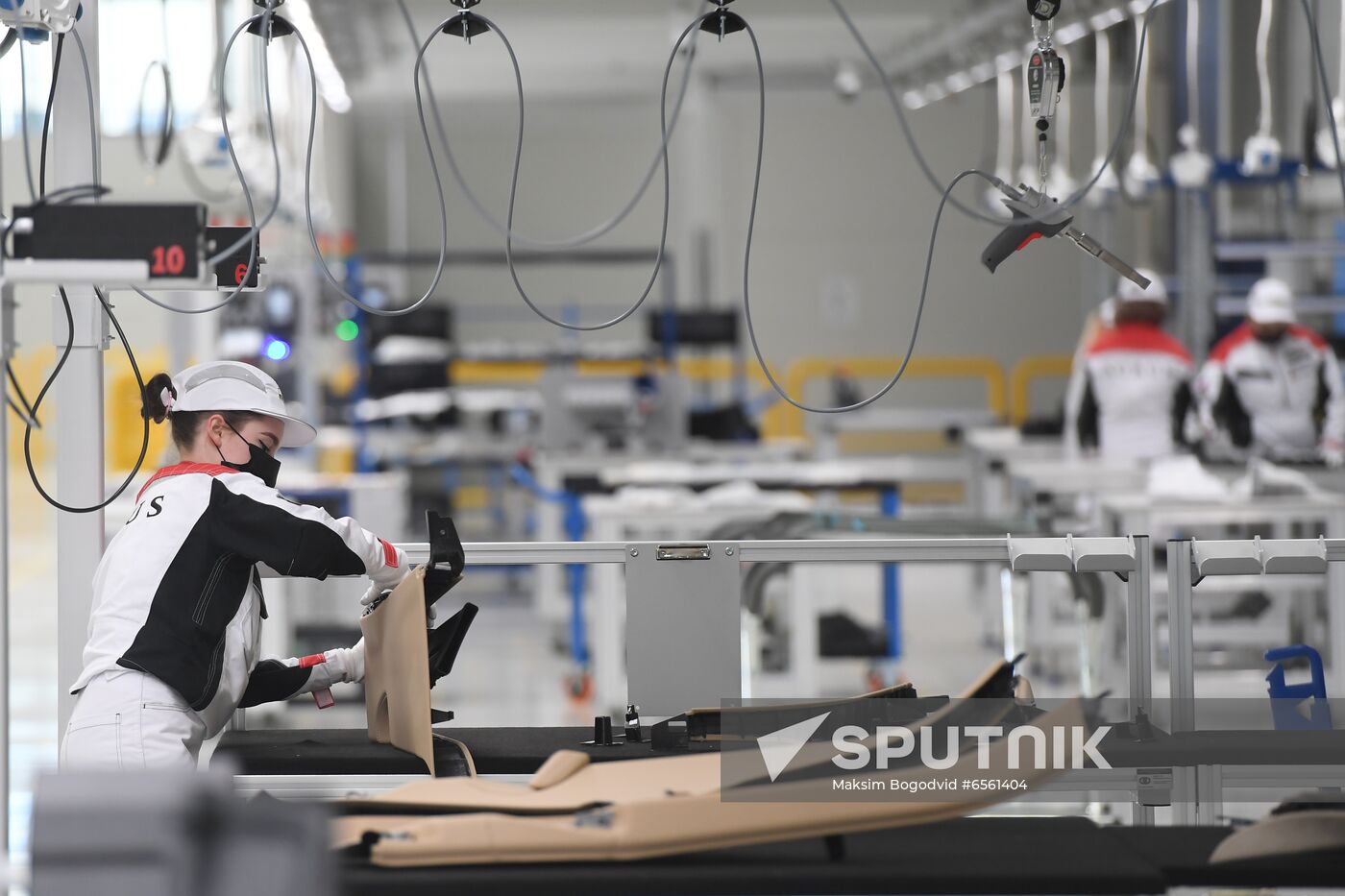 Russia Putin Aurus Cars Batch Production