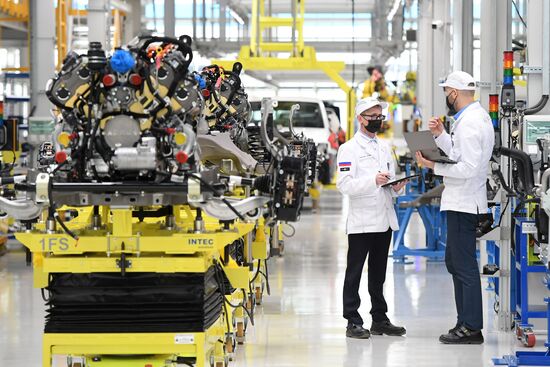Russia Putin Aurus Cars Batch Production