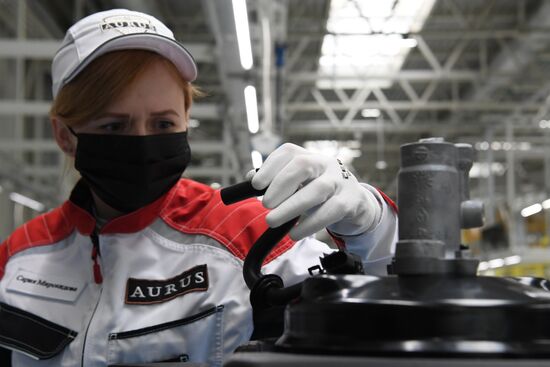 Russia Putin Aurus Cars Batch Production