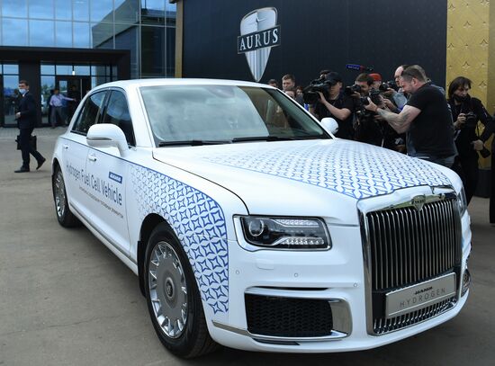 Russia Putin Aurus Cars Batch Production