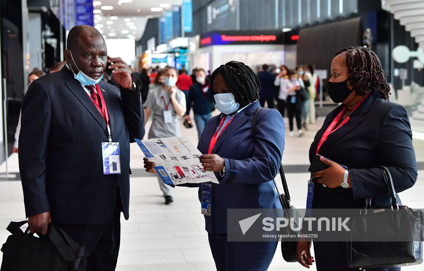 Russia SPIEF Sidelines