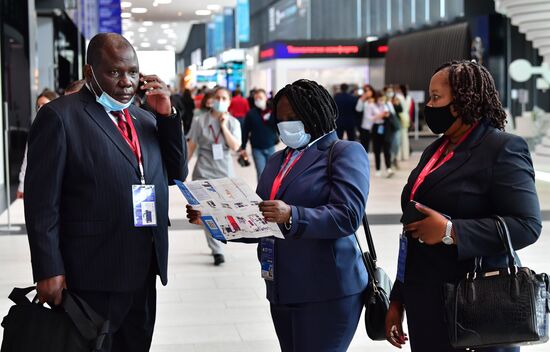 Russia SPIEF Sidelines