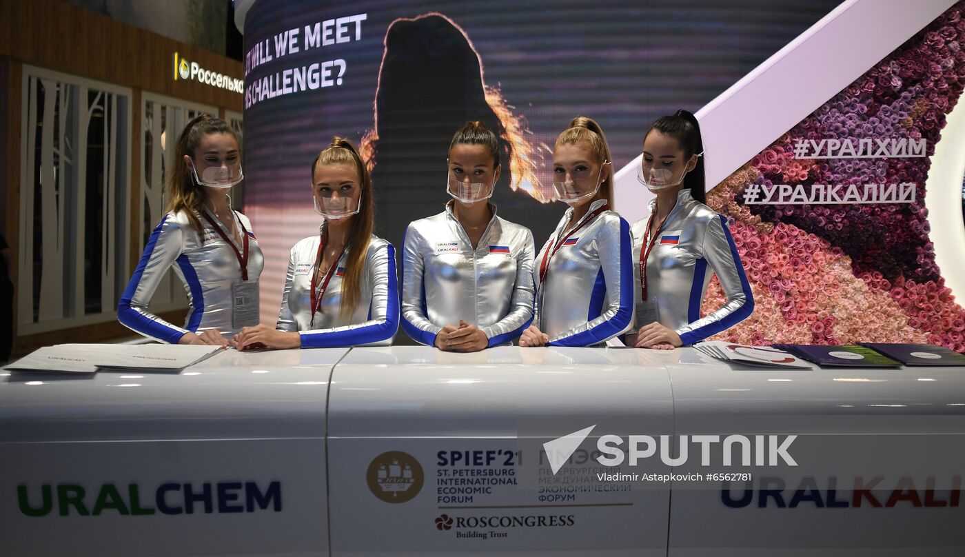 Russia SPIEF Sidelines