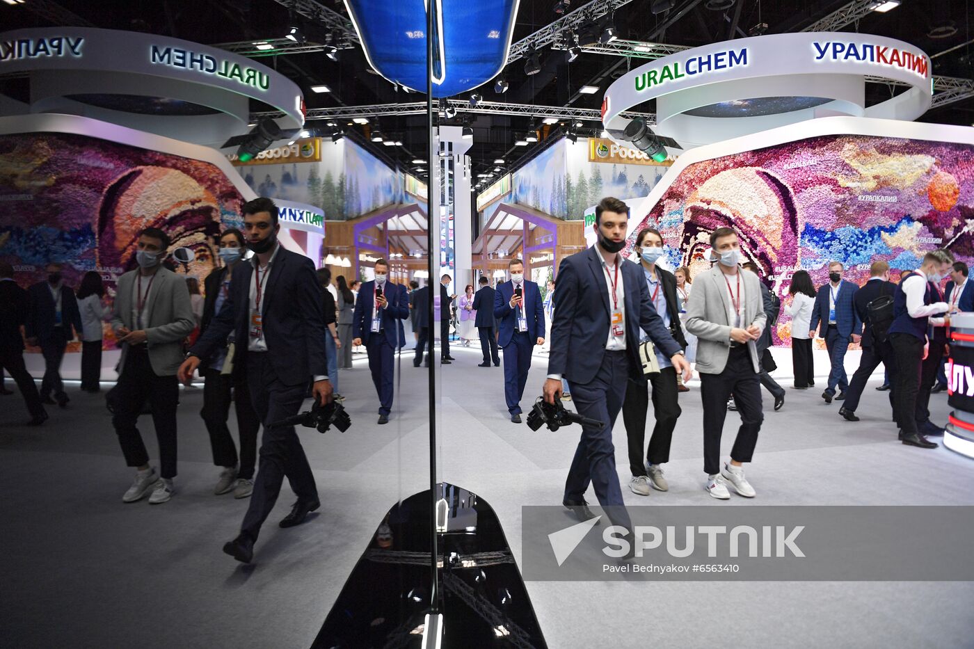 Russia SPIEF Sidelines