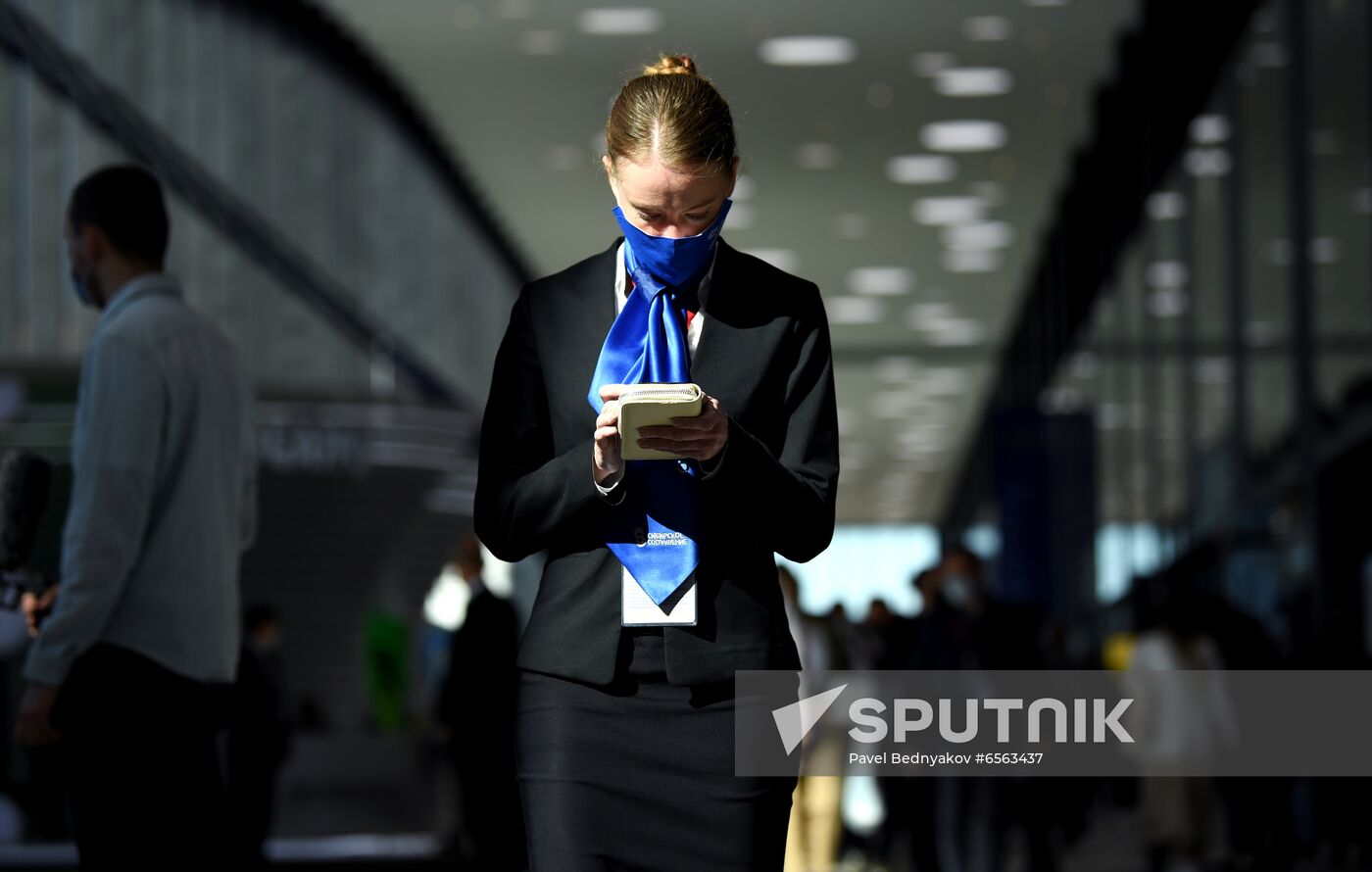 Russia SPIEF Sidelines