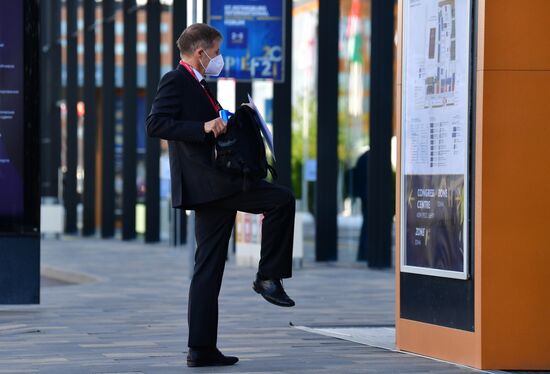 Russia SPIEF Sidelines