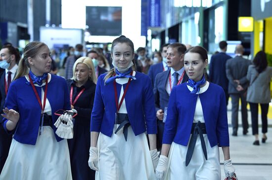 Russia SPIEF Sidelines