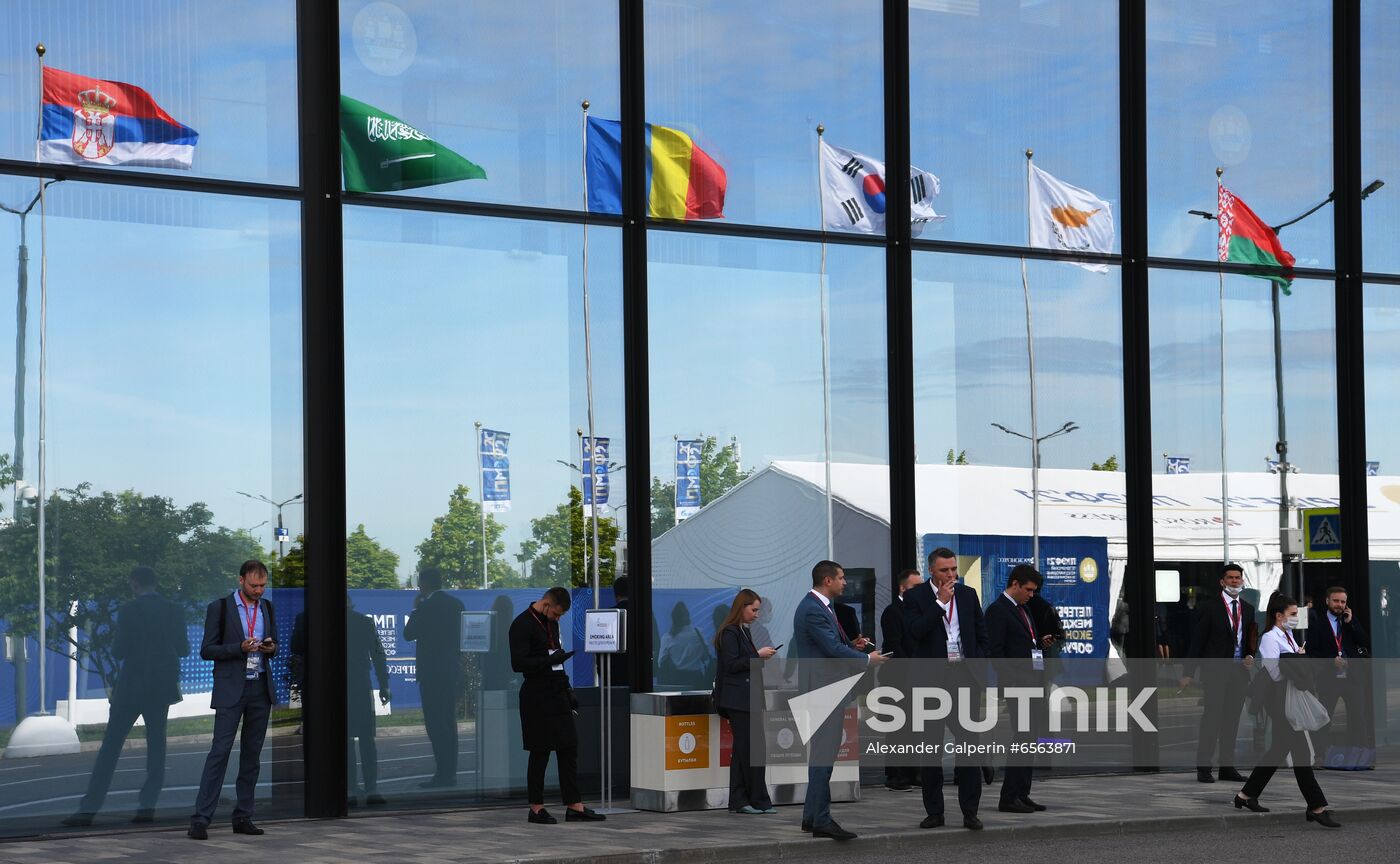 Russia SPIEF Sidelines