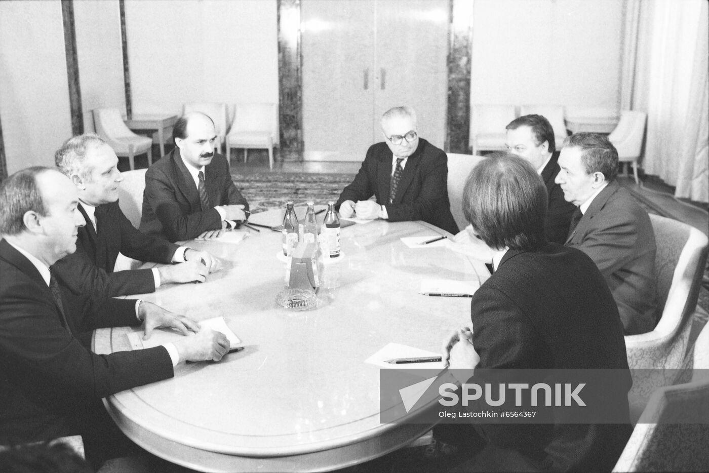 Swiss Minister of Internal Affairs Flavio Cotti visits Soviet Union