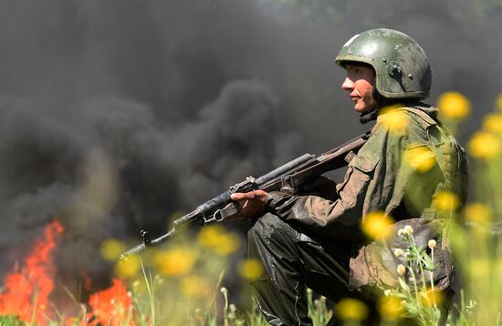 Russia National Guard Maroon Berets Exams