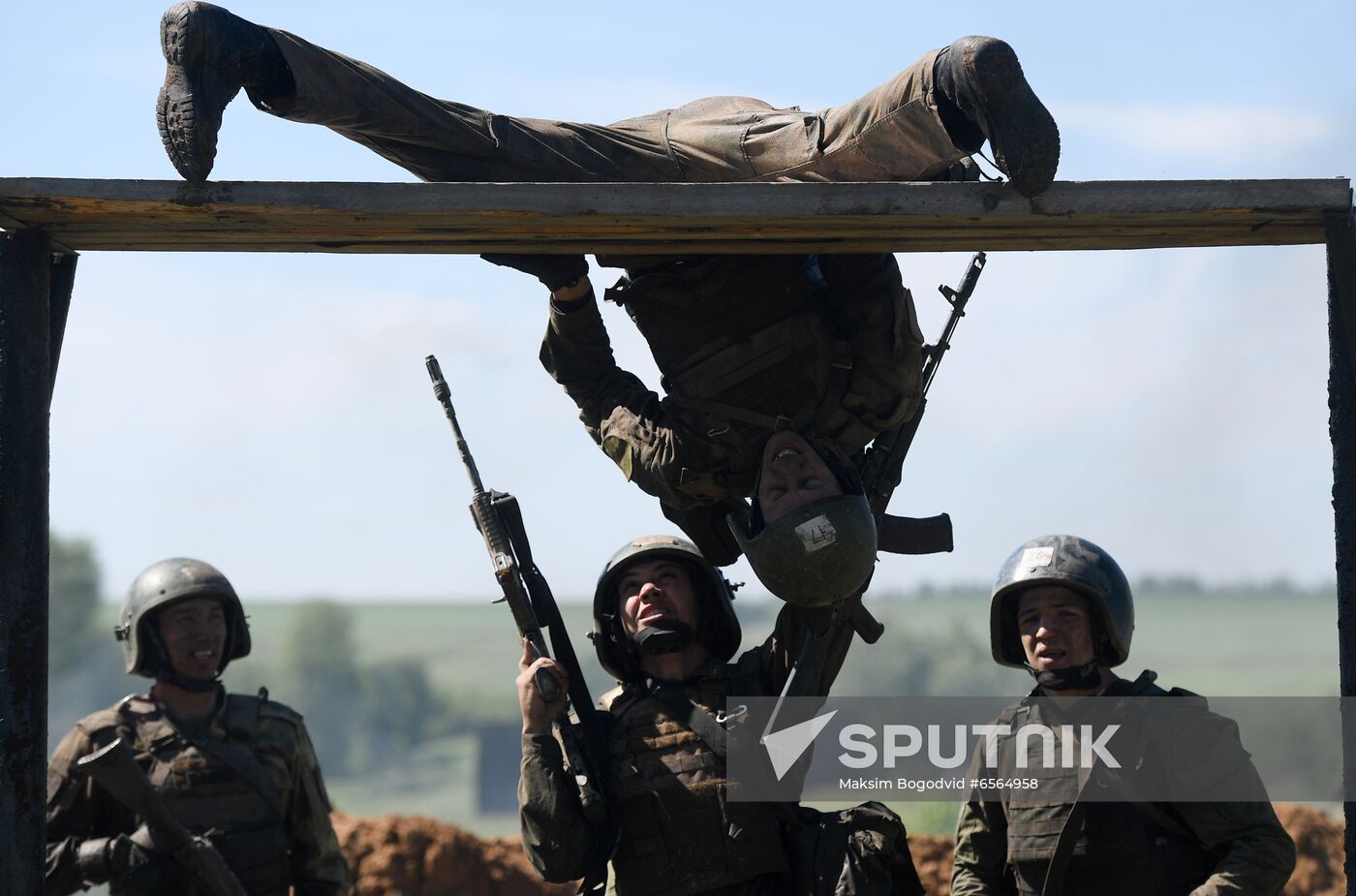 Russia National Guard Maroon Berets Exams