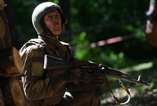 Russia National Guard Maroon Berets Exams