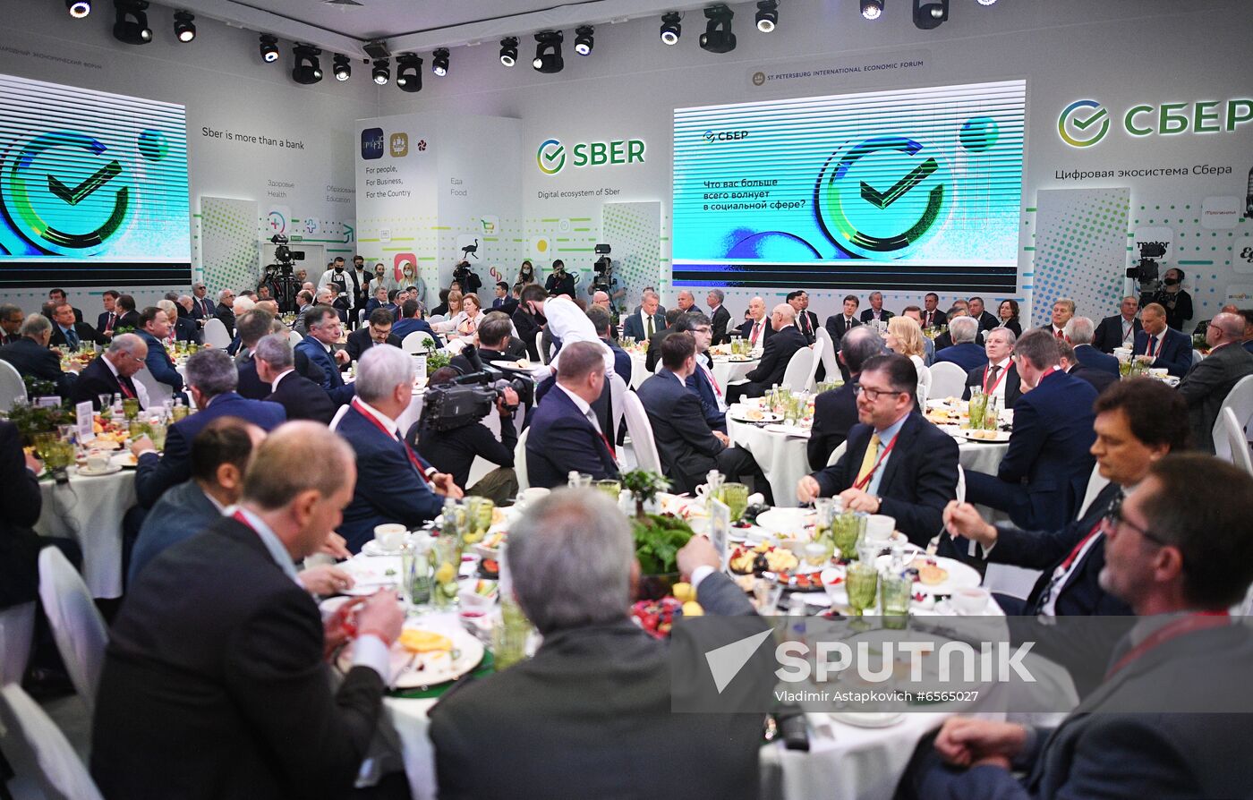 Russia SPIEF Sber Business Breakfast