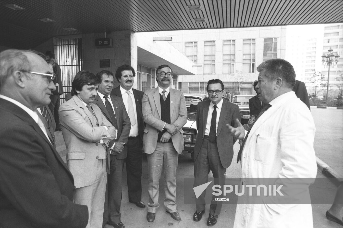 Delegation of Brazil's Union of Municipal Deputies visits USSR