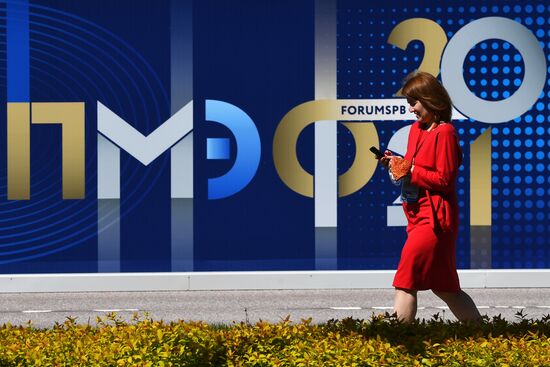 Russia SPIEF Sidelines