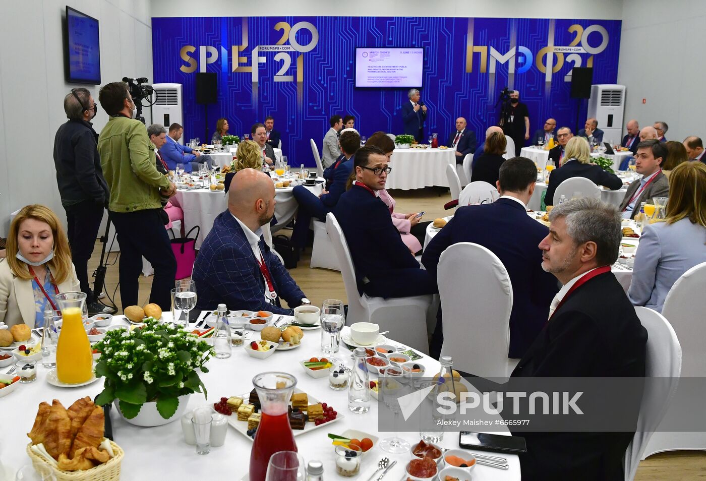 Russia SPIEF Sidelines